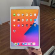 新款iPad平板。支持新款的苹果笔